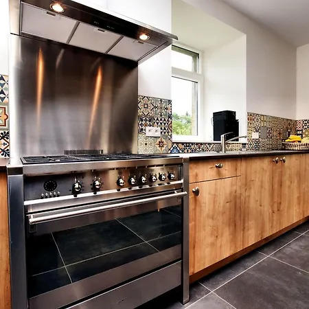 Semesterbostad Combination Of Two Beautiful Luxuriously Renovated Homes With En Bathrooms *