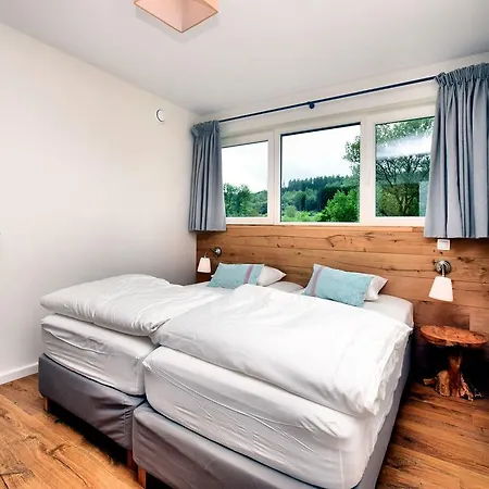 Nyaraló Combination Of Two Beautiful Luxuriously Renovated Homes With En Bathrooms Libin