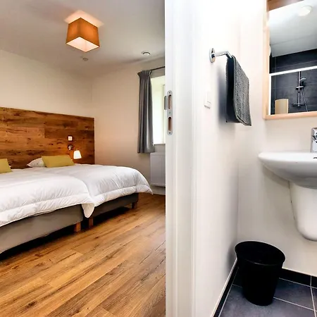 Combination Of Two Beautiful Luxuriously Renovated Homes With En Bathrooms